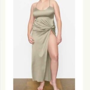 SKIMS High Slit Stretch Silk Slip Dress Sz 2X Green Lingerie Sexy Flowy Sleek